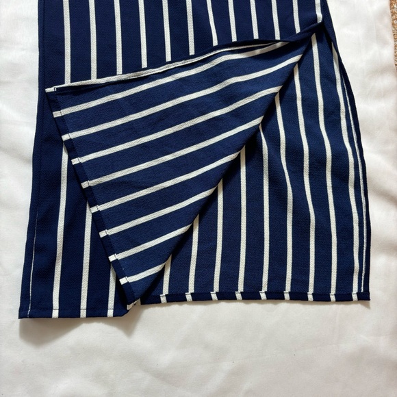 Ambiance Jumpsuit Spaghetti Strap Cropped Length Striped Blue White Size Small - Picture 9 of 15